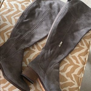 Vince Camuto boots NWT